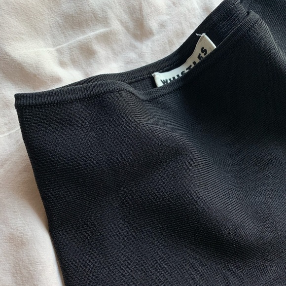 [Whistles] Black flippy skirt - Picture 2 of 3